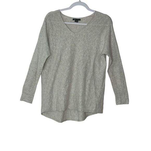 Vince Tops - Vince Top Womens small Soft Long‎ Sleeve Stretch Beige